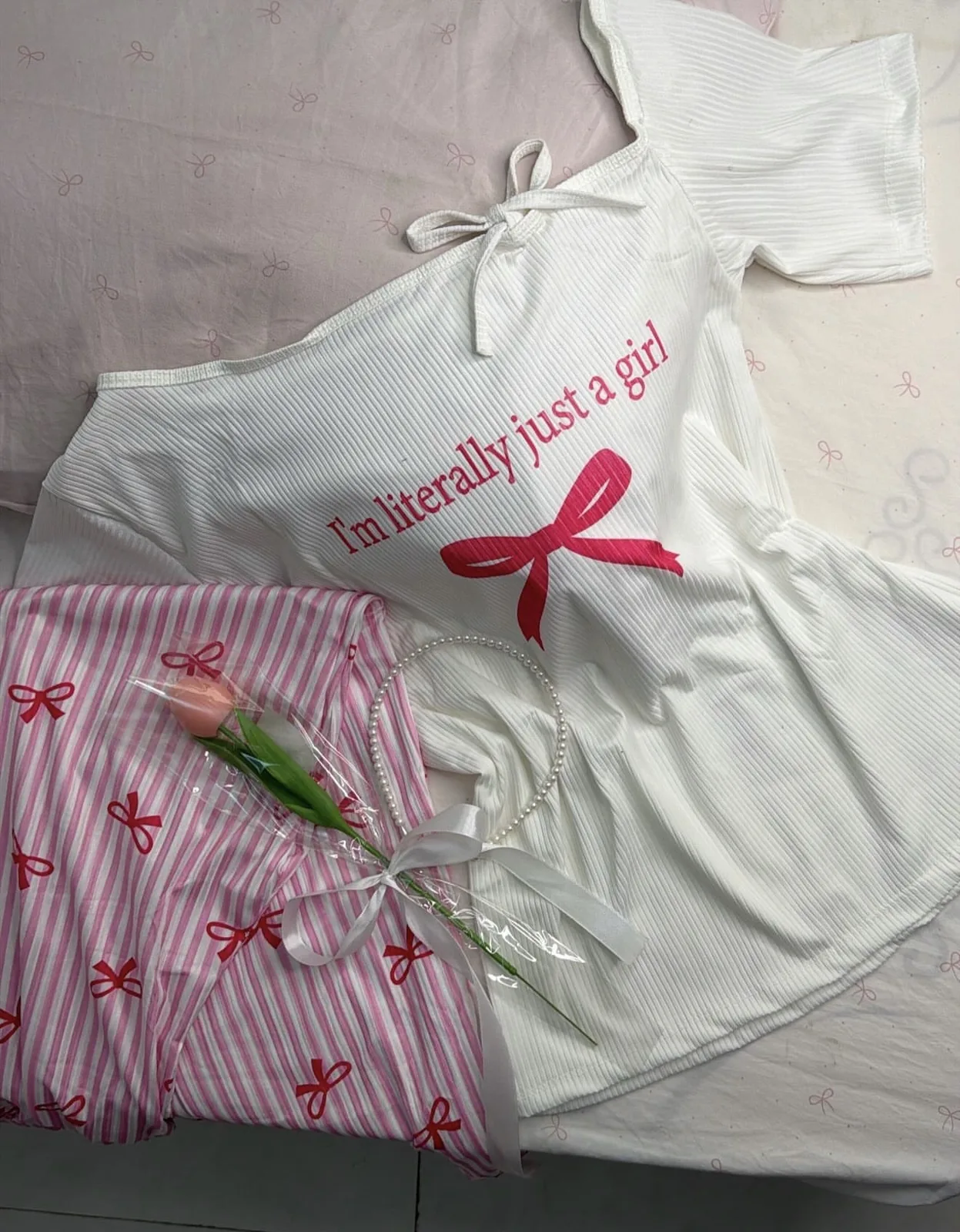 تراك l’m just a girl