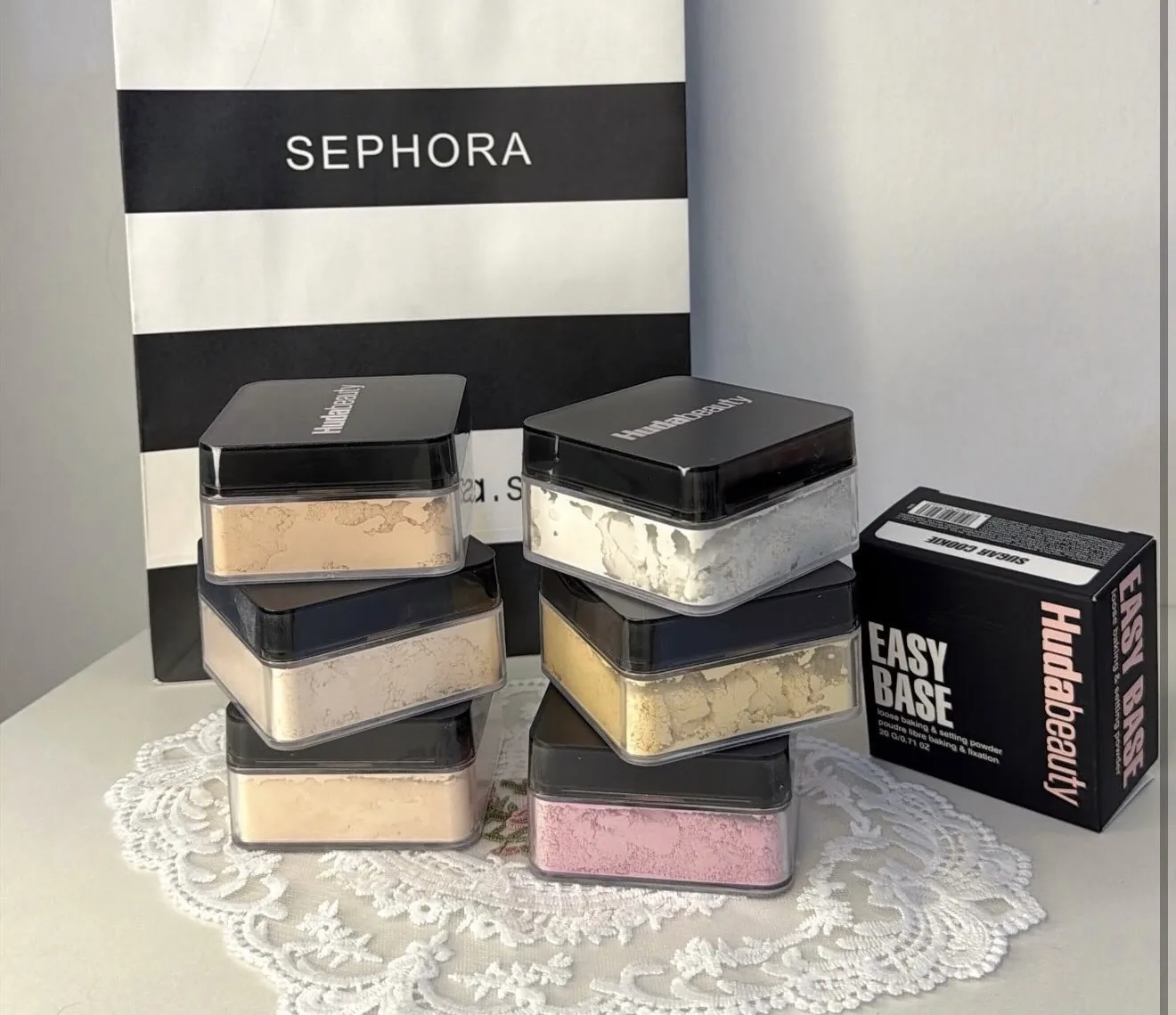 Huda beauty لوس باودر